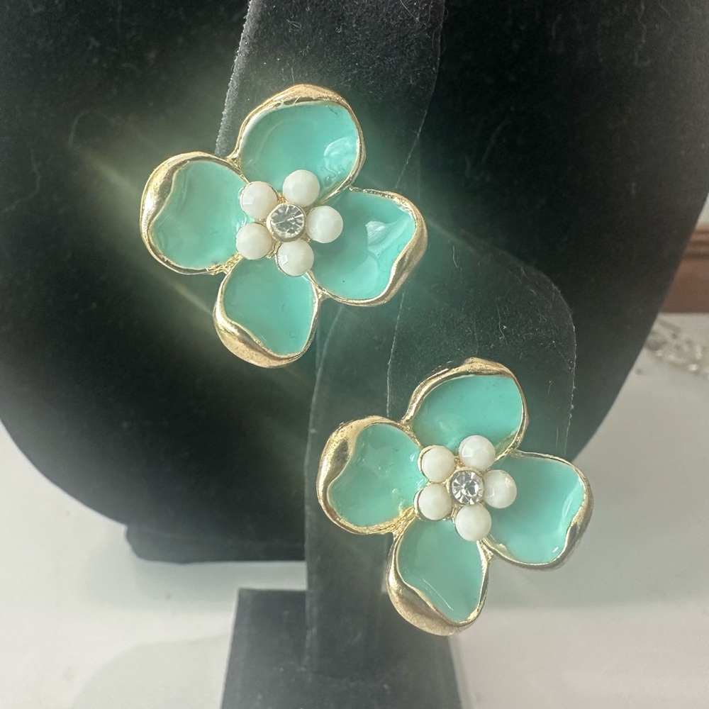 Tiffany blue enamel Flower clip on Earrings